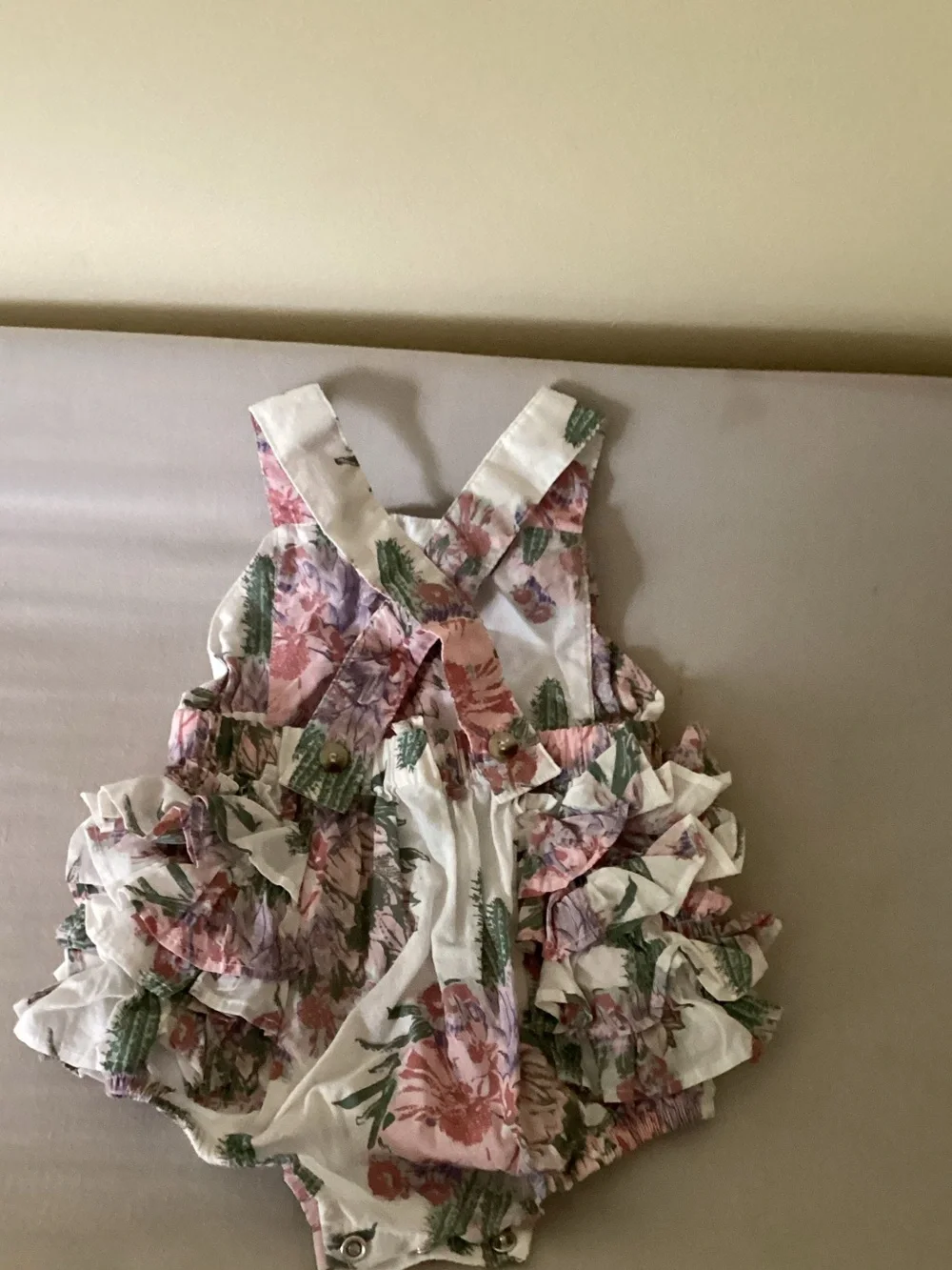 kate quinn sleeveless floral